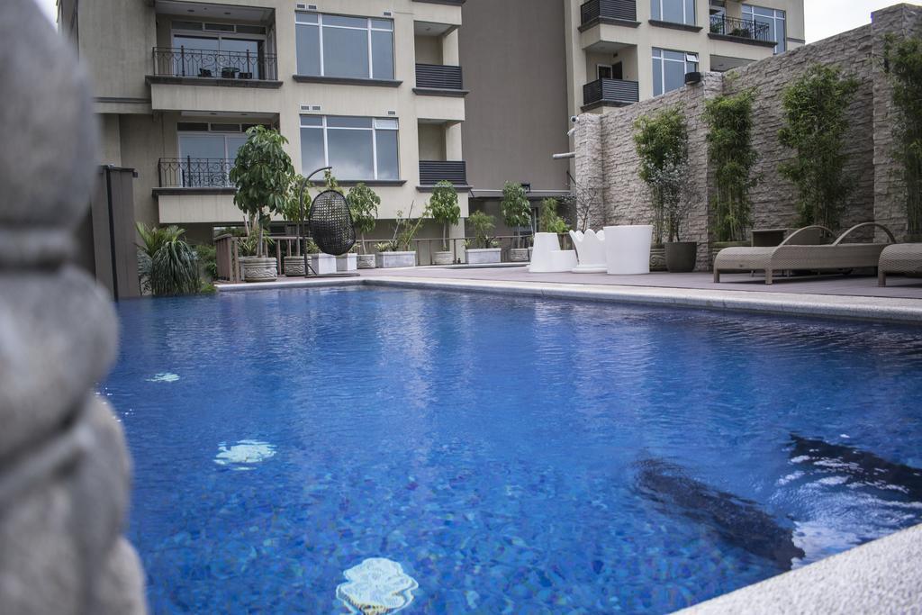 Torres Del Lago Suites And Apartments San José Buitenkant foto