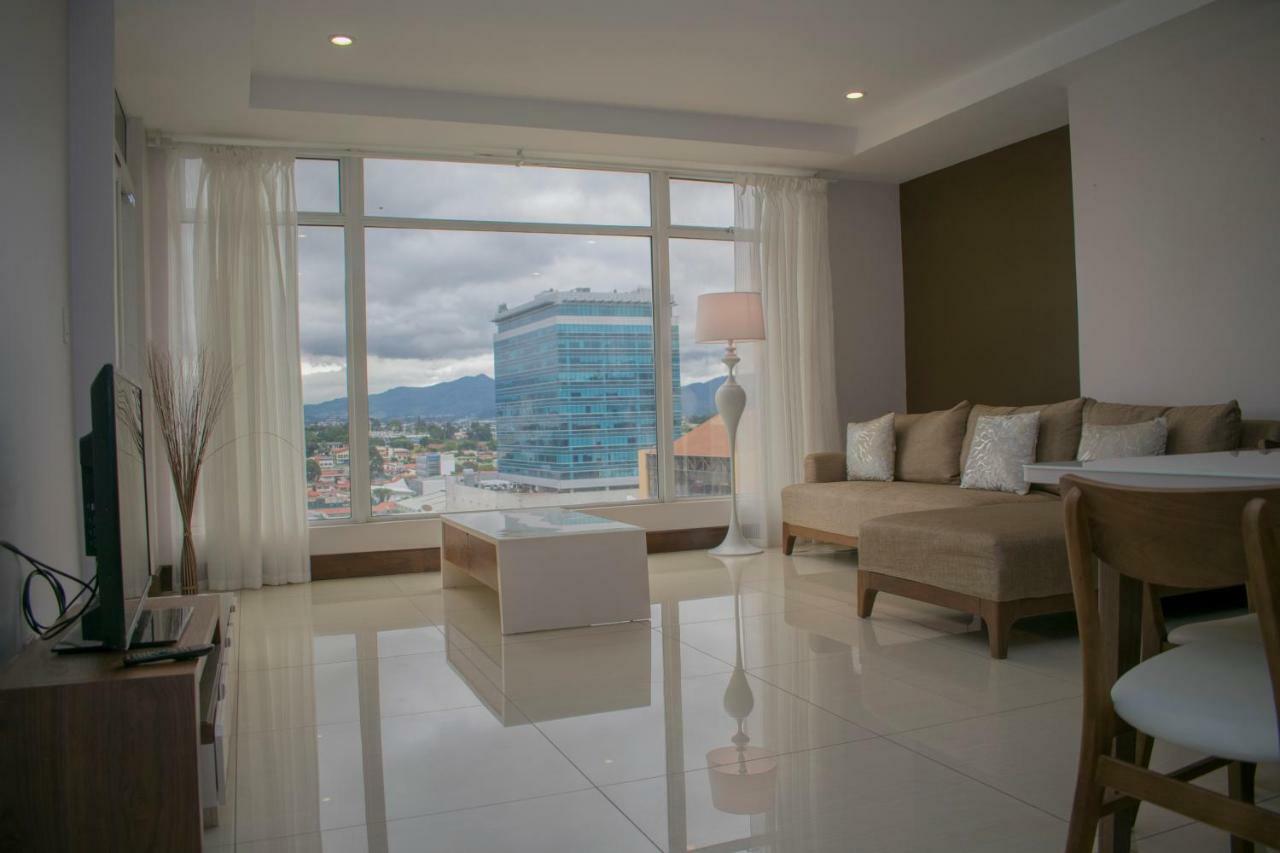 Torres Del Lago Suites And Apartments San José Buitenkant foto